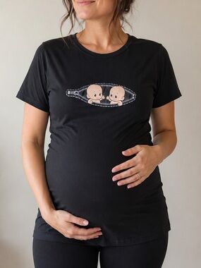 Twin Mom Graphic Tee Black Short Sleeve T-Shirt Size Small Cute Pregnancy Top